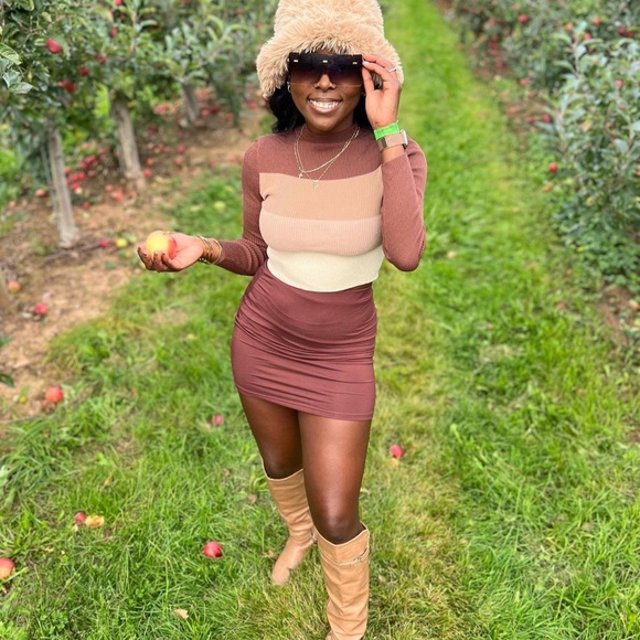 Multiple shades of brown striped long sleeve shirt with brown skirt - Picture 3 of 9